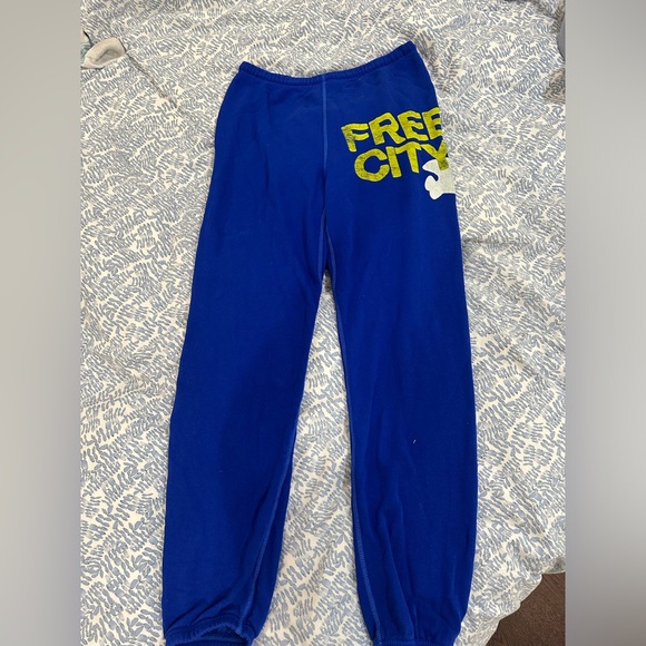 Free City Sweatpants! - Picture 1 of 4